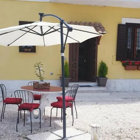 Villalamberta Rome Exterior photo